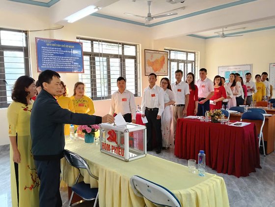 Đại hội chi bộ Trường PTDTBT TH Huổi Lèng
