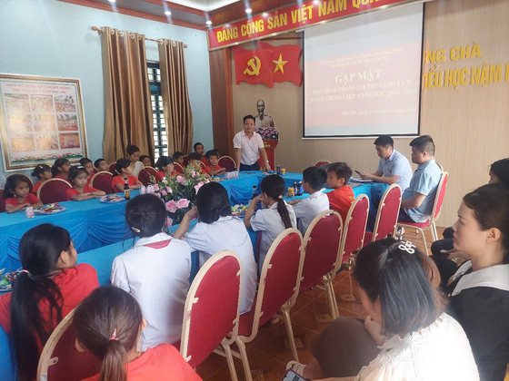 GẶP MẶT HỌC SINH THI GIAO LƯU TOÁN, TIẾNG VIỆT. NĂM HỌC 2024-2025!