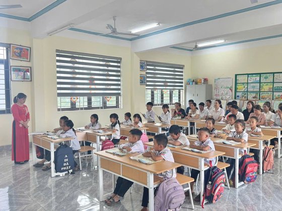 Sinh hoạt chuyên môn cấp trường - Trường PTDTBT TH Huổi Lèng