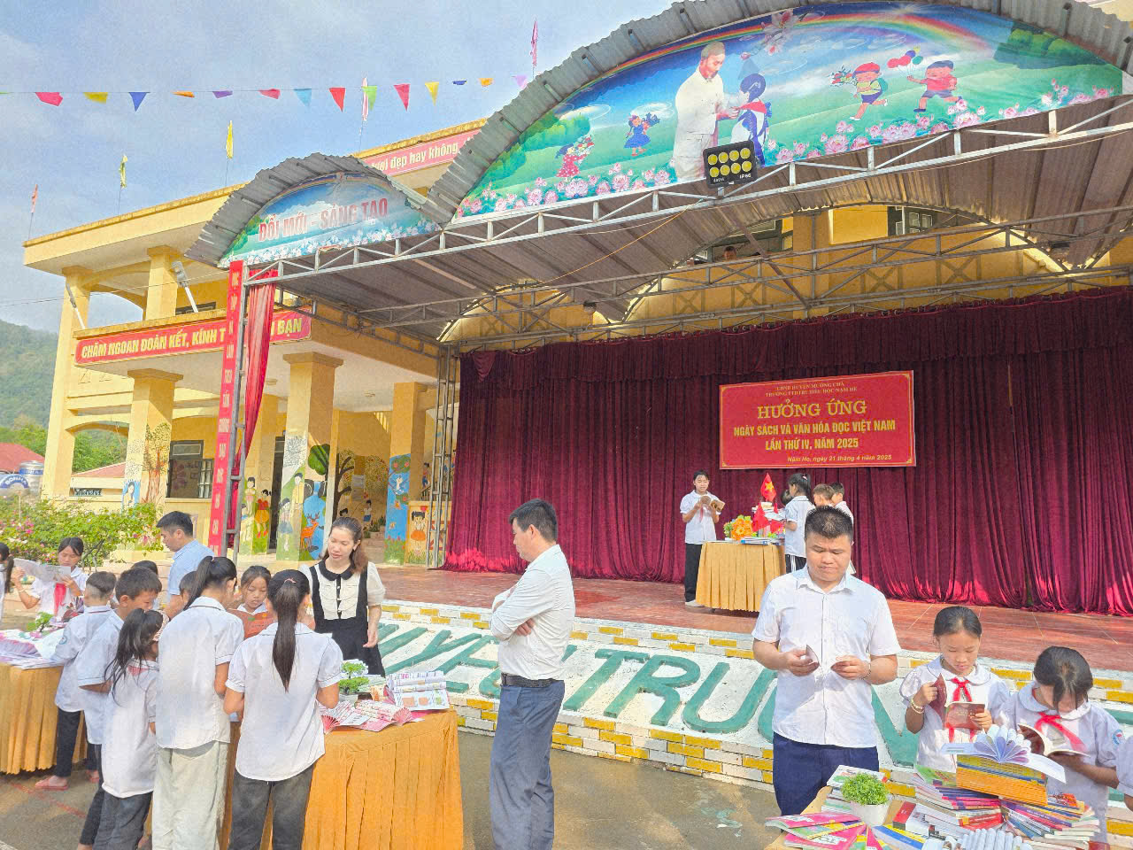 các thầy cô